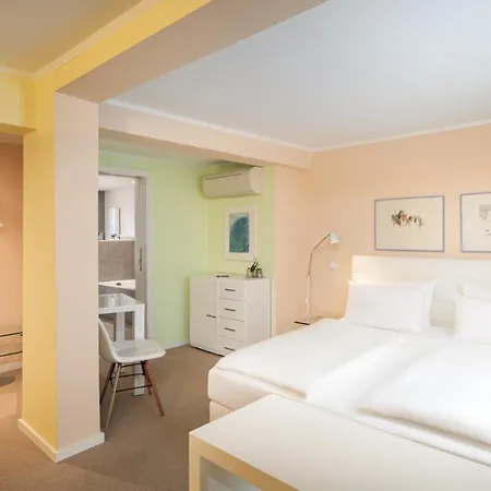 Ξενοδοχείο Arthotel Ana Fleur 3*