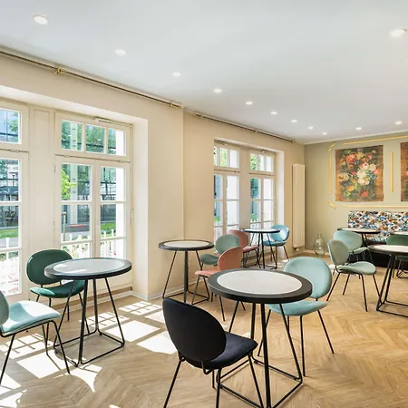 Ξενοδοχείο Arthotel Ana Fleur 3*