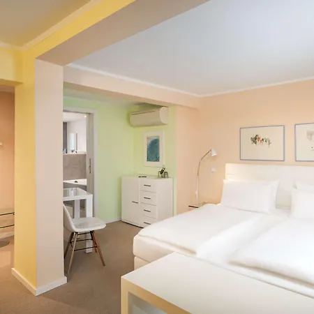 Ξενοδοχείο Arthotel Ana Fleur 3*