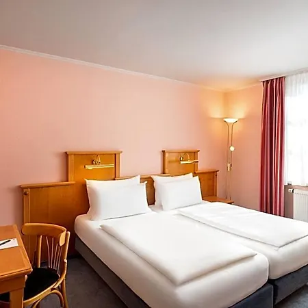 Arthotel Ana Fleur מלון