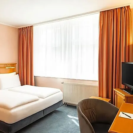 Arthotel Ana Fleur מלון 3*