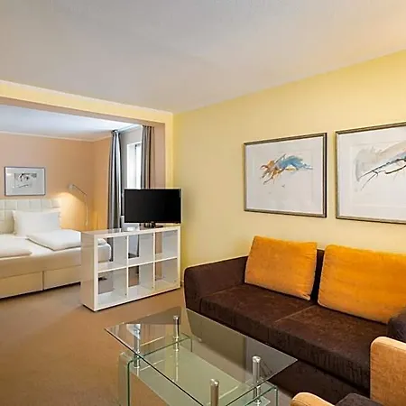 Arthotel Ana Fleur 3* פאדרבורן